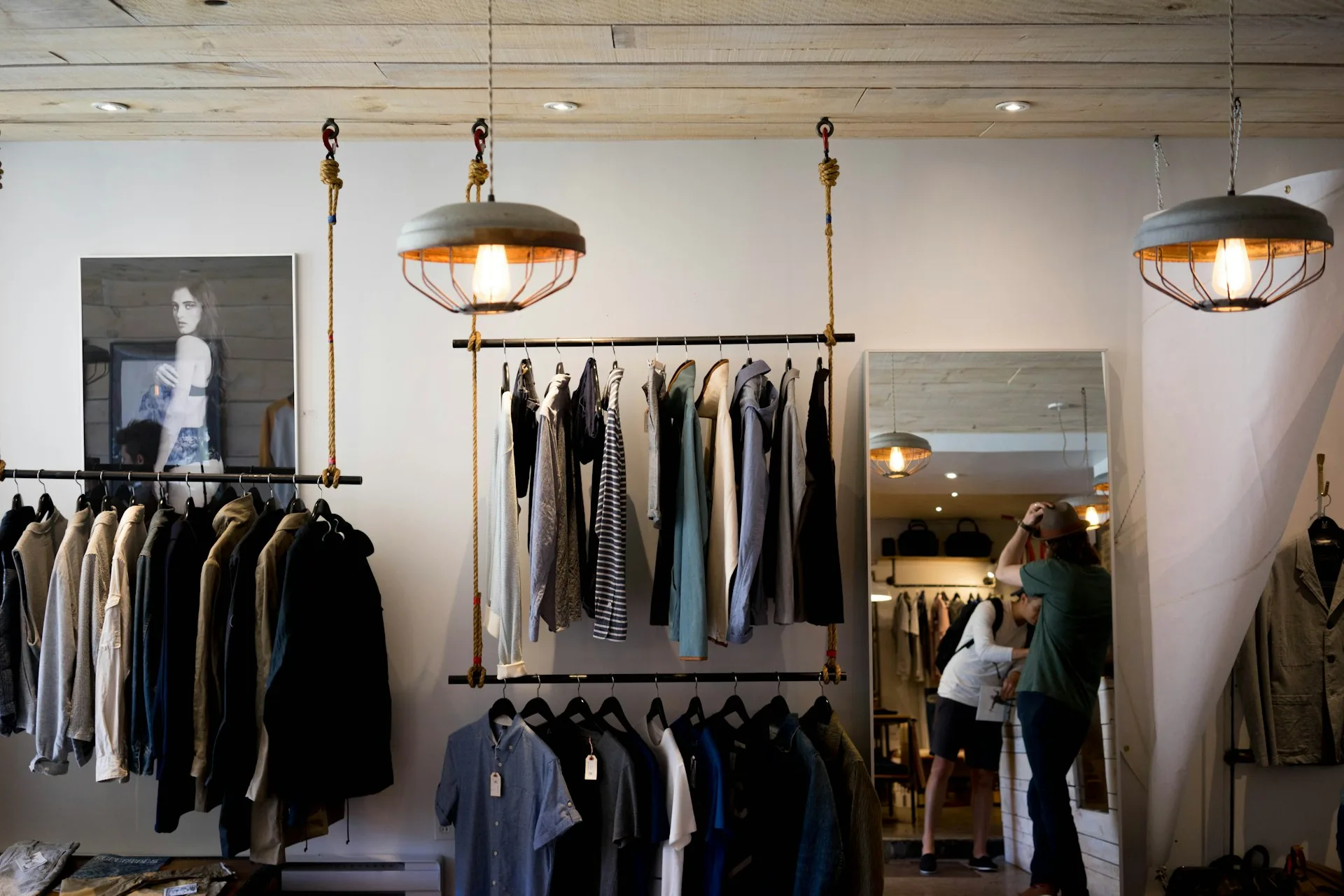 Butik odzieżowy z markami fashion obsługiwanymi przez ANY PLUS